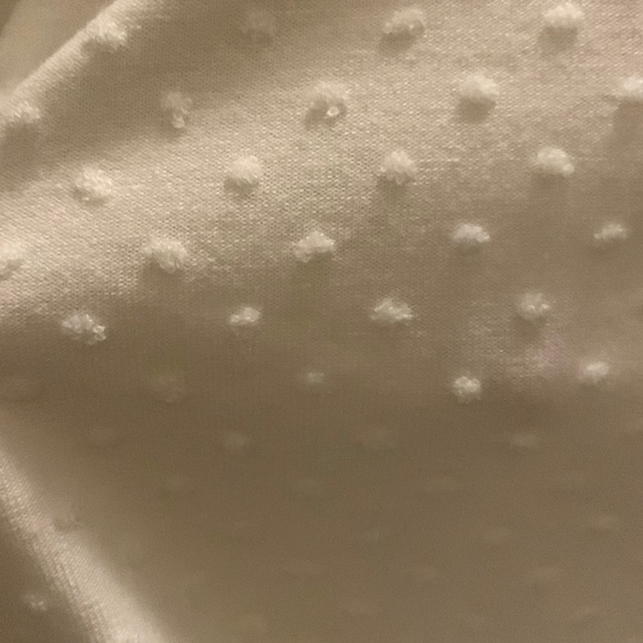 a white dotted shirts from suzy shier - Picture 4 of 5